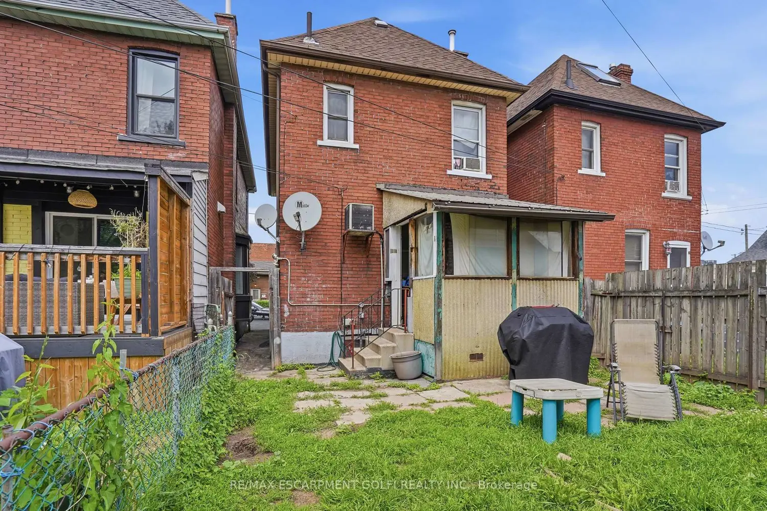 78 Campbell Avenue photo 5