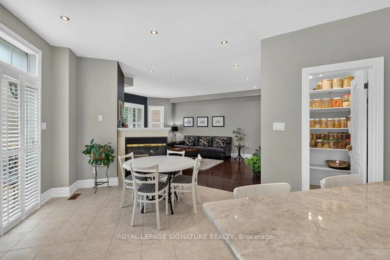 5 Broderick Place photo 4