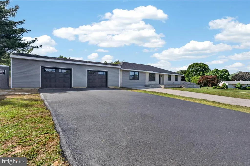 2 Gaynor Court, Bear, DE 19701