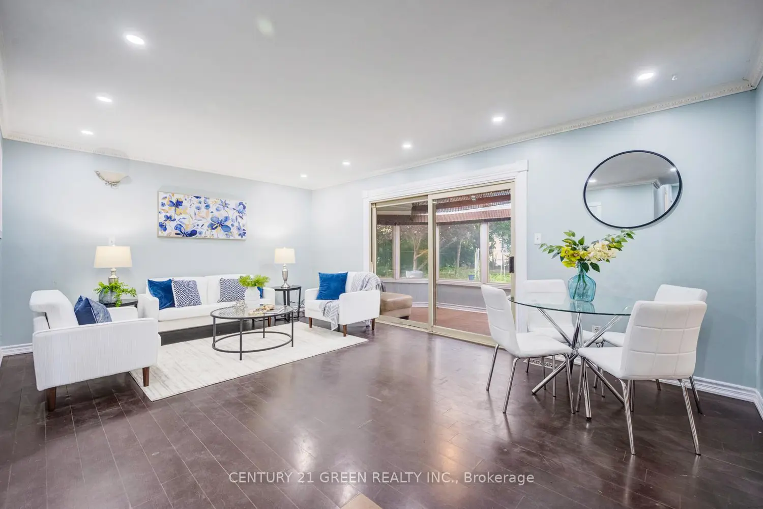 11 Burgby Avenue photo 3