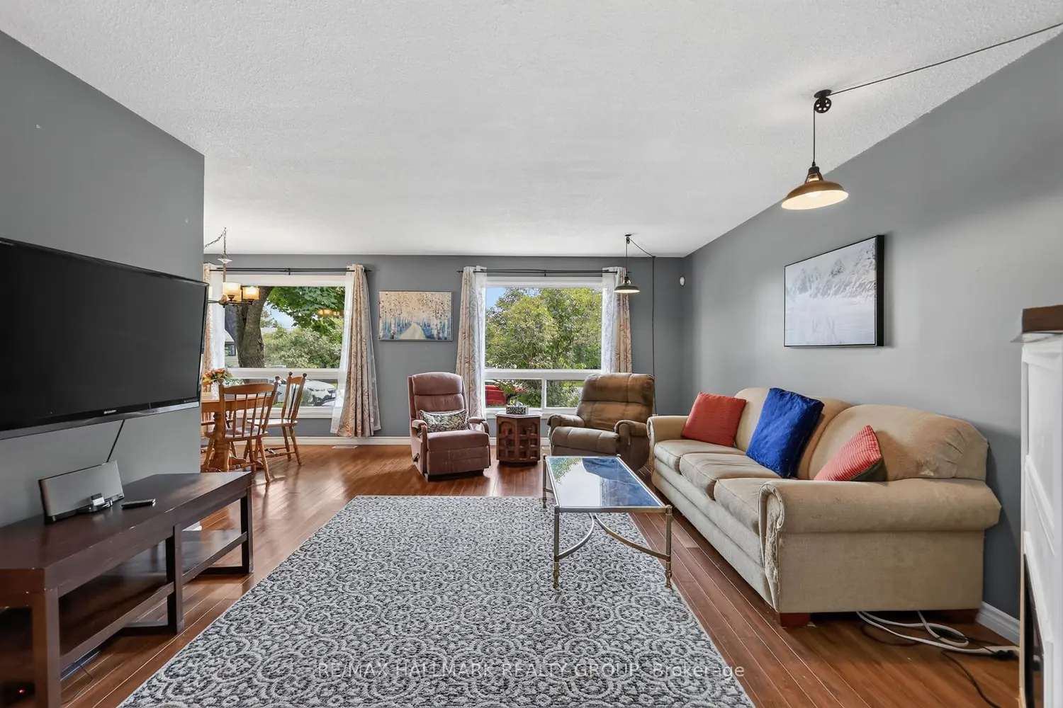 460 Pattie Drive photo 2