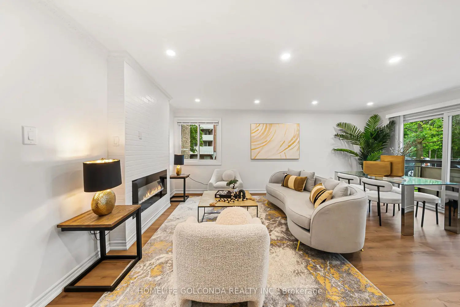21 Elizabeth Street 205