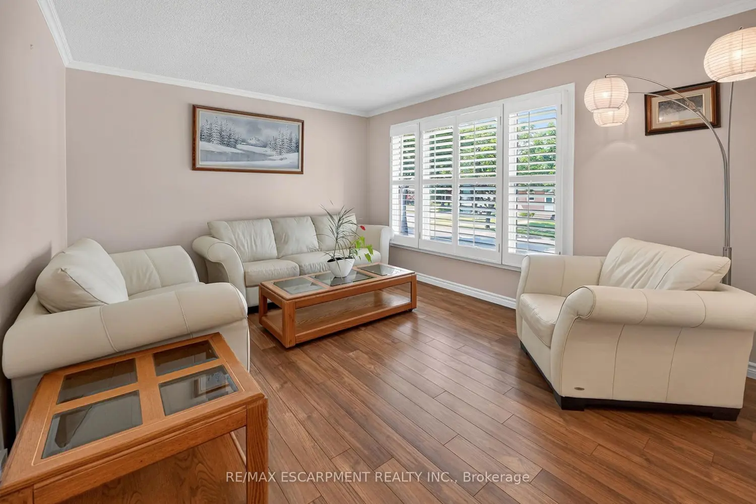 6444 Armstrong Drive photo 4