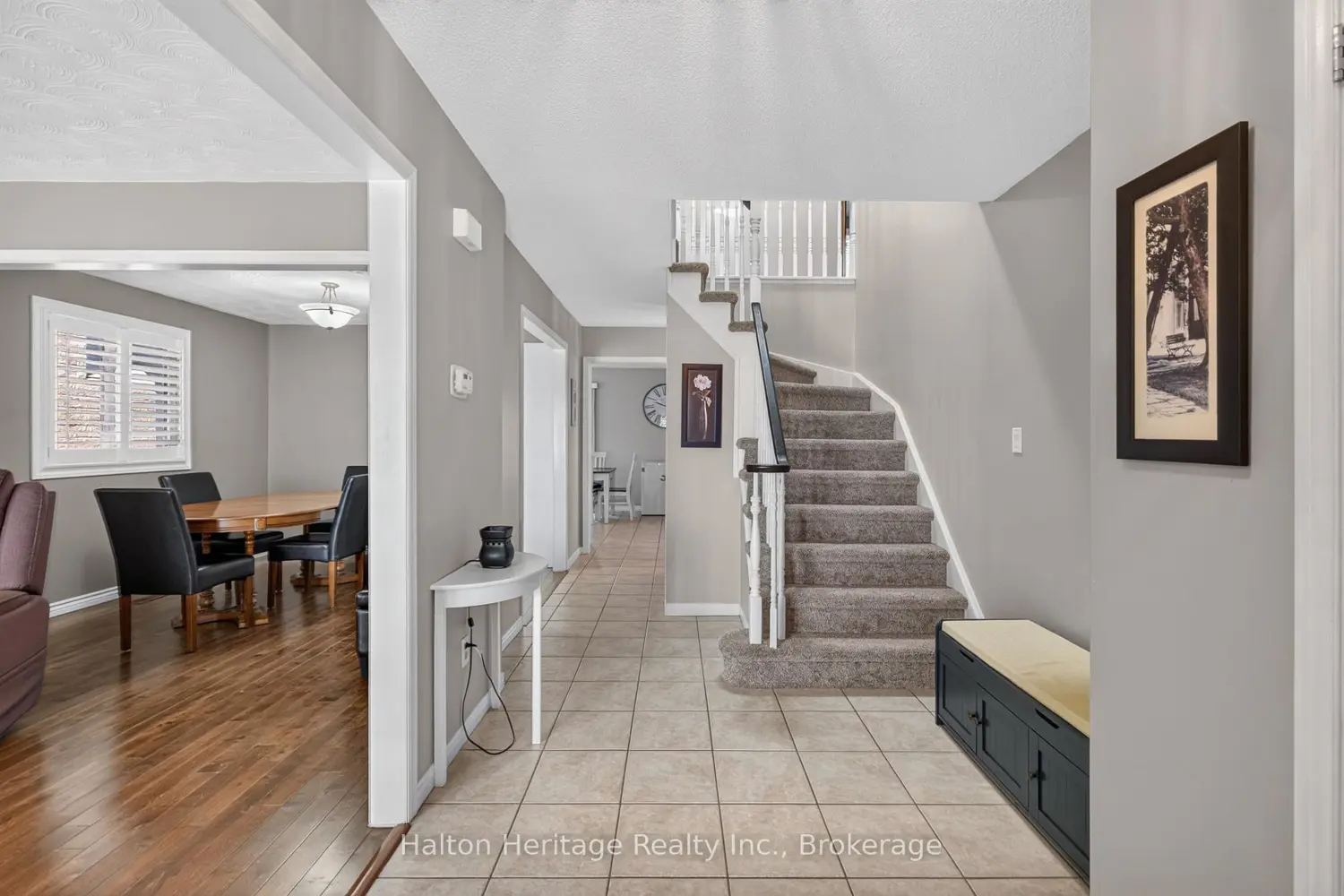 400 Eaglewood Drive photo 4