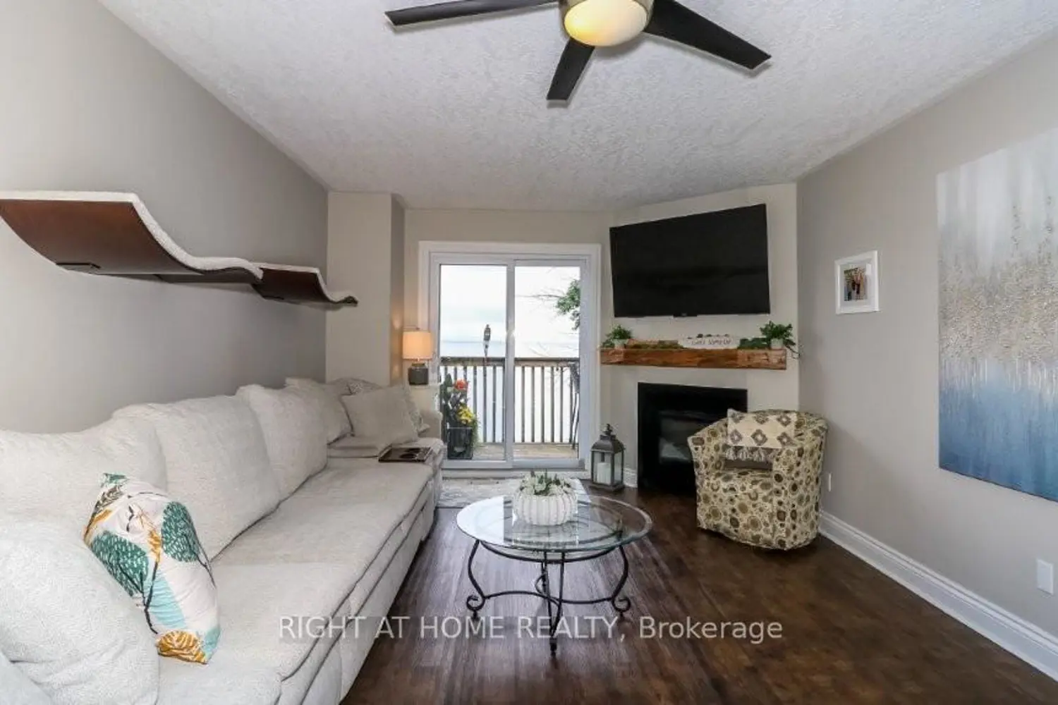 43 Olive Crescent 201 photo 2