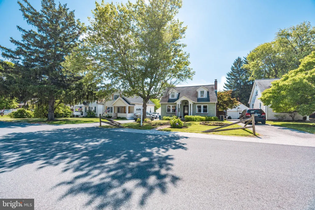 515 Locust Ave, Westminster, MD 21157 photo 5