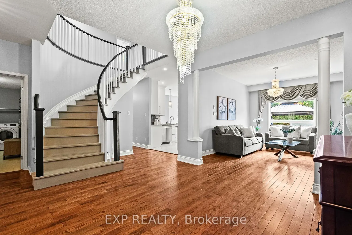 112 Redcliff Avenue photo 5