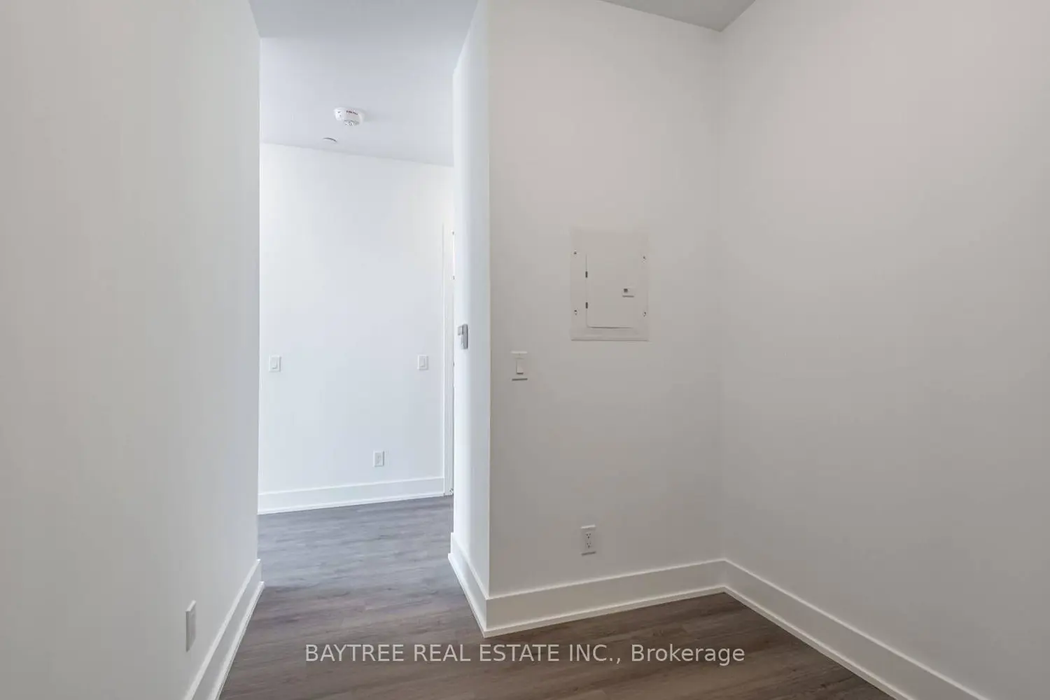 1 Belsize Drive 518 photo 4