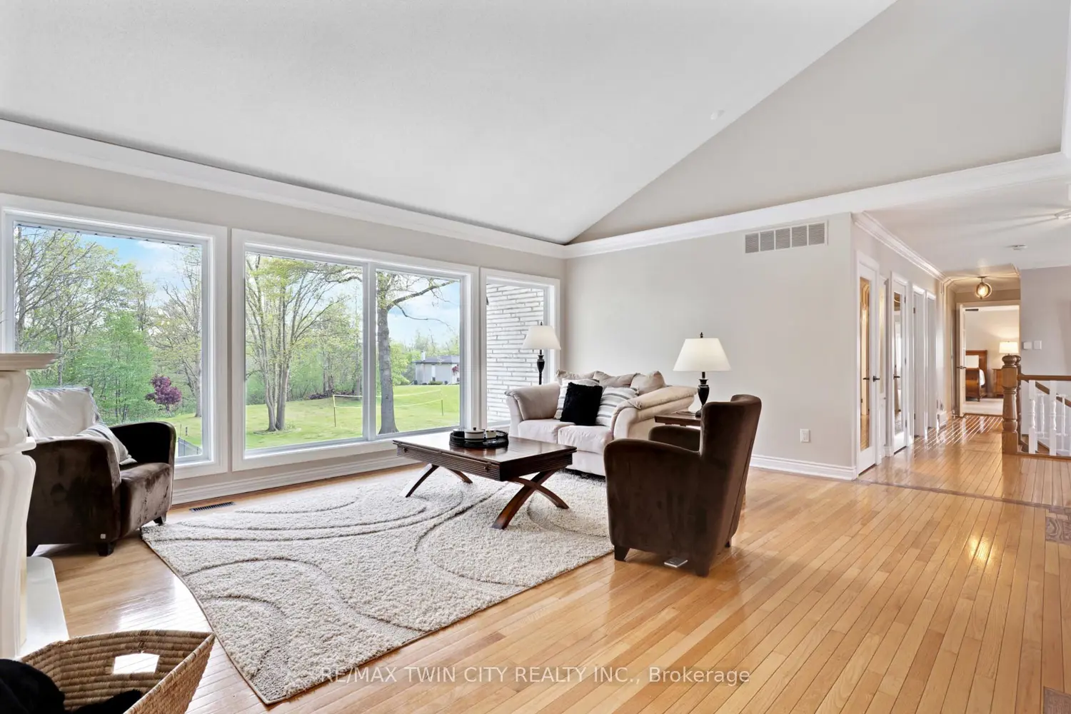 1279 Maple Manor Road photo 2