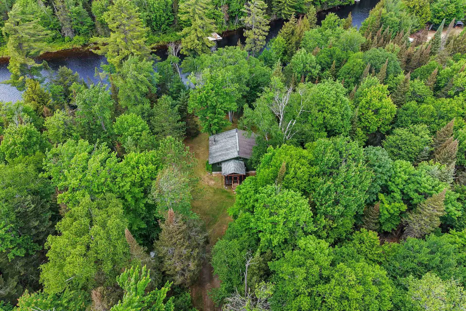 358 Pinegrove Road photo 3