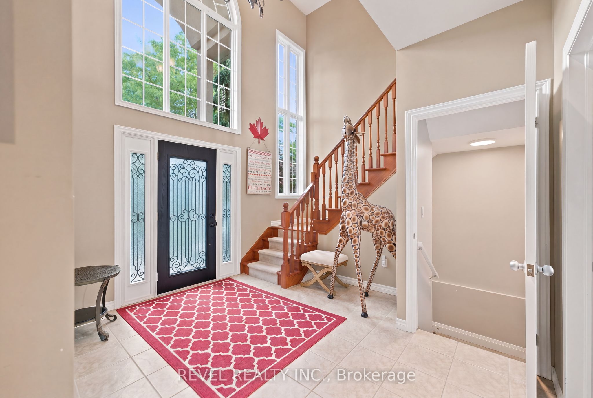 207 Valridge Drive, Hamilton, ON, L9G 4Y4 photo 3