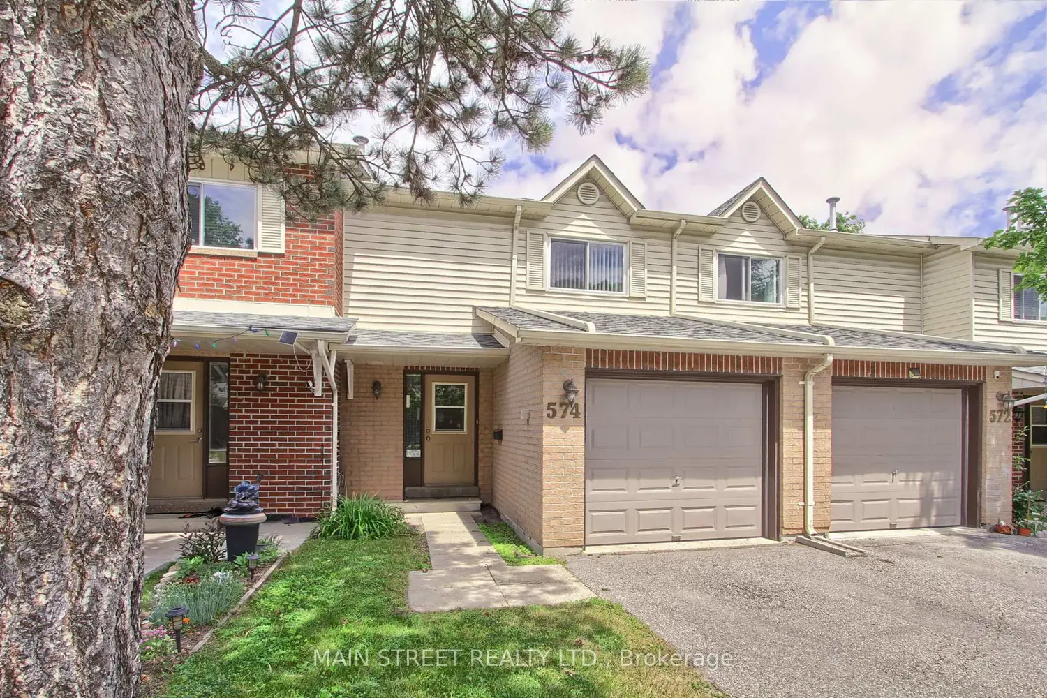 574 Jack Giles Circle