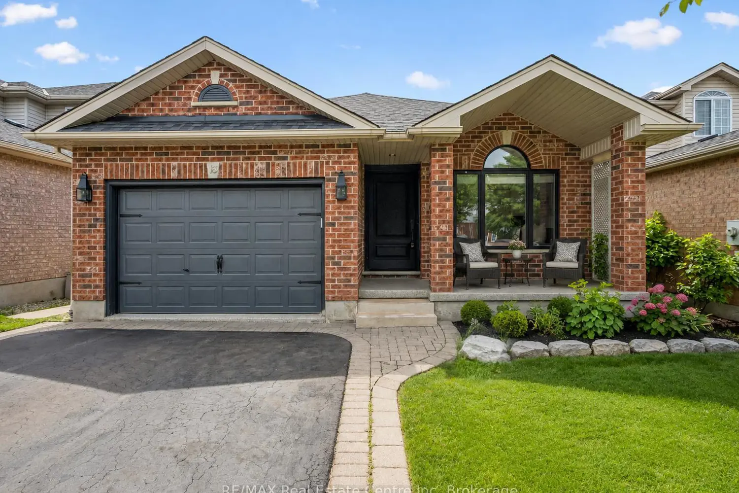 18 Keys Crescent photo 2