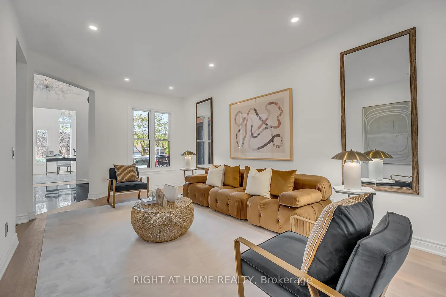 71 Ventura Way photo 4