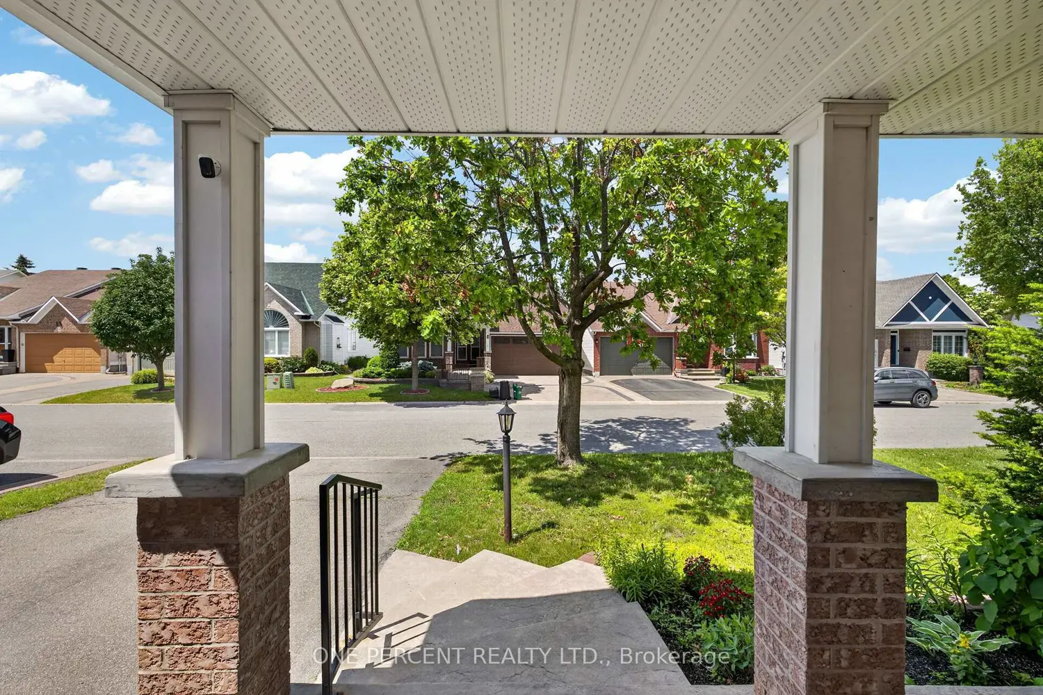 6 Windchime Crescent photo 3