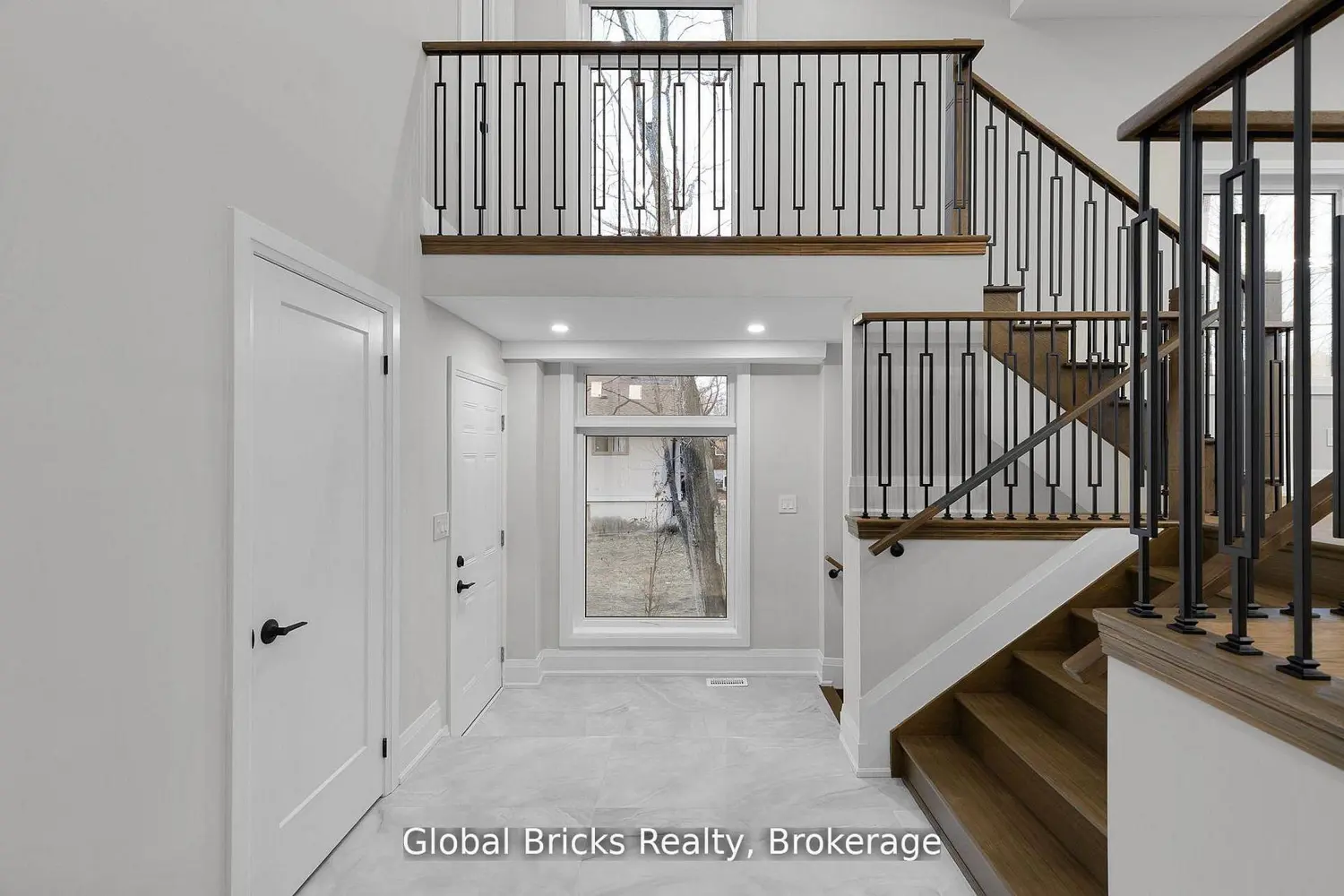 17 Staglir Drive photo 3