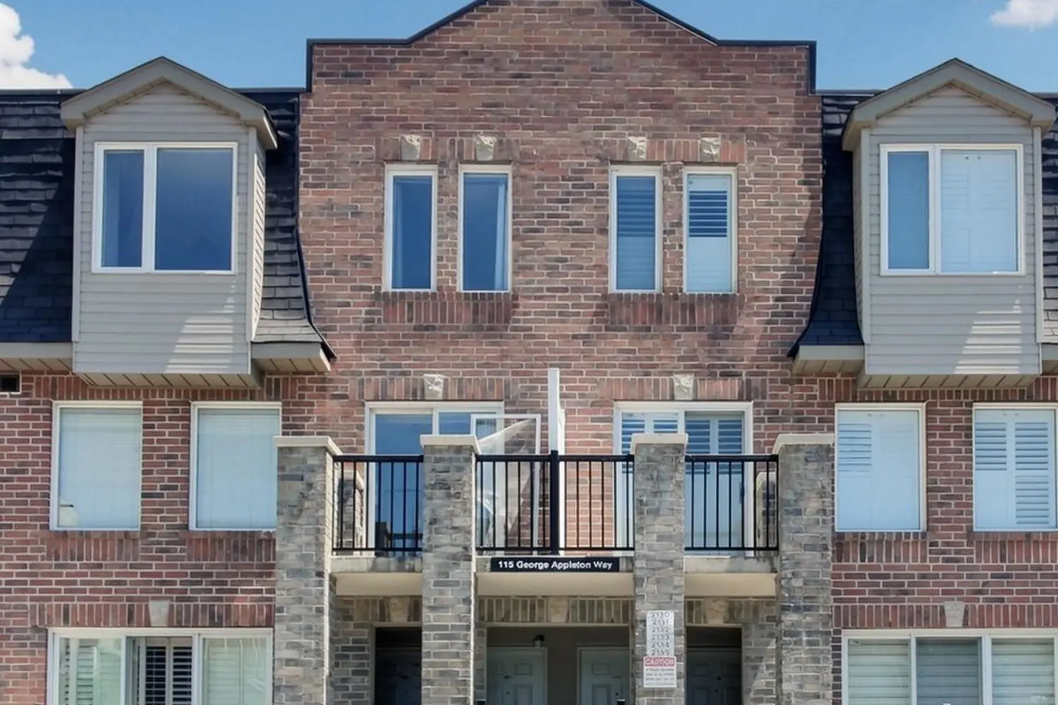 115 George Appleton Way 2131
