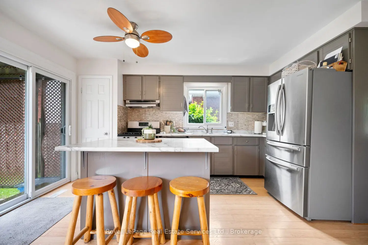 4513 Ivy Gardens Crescent photo 5