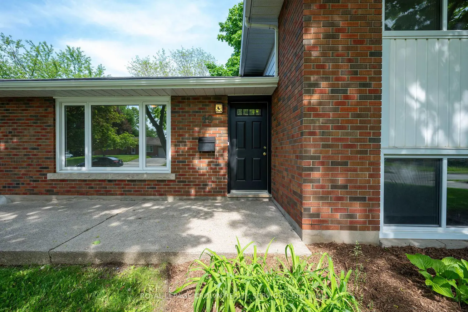 19 Taylor Avenue photo 3