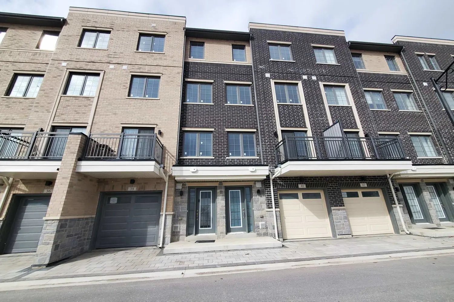 40 Clippers Crescent
