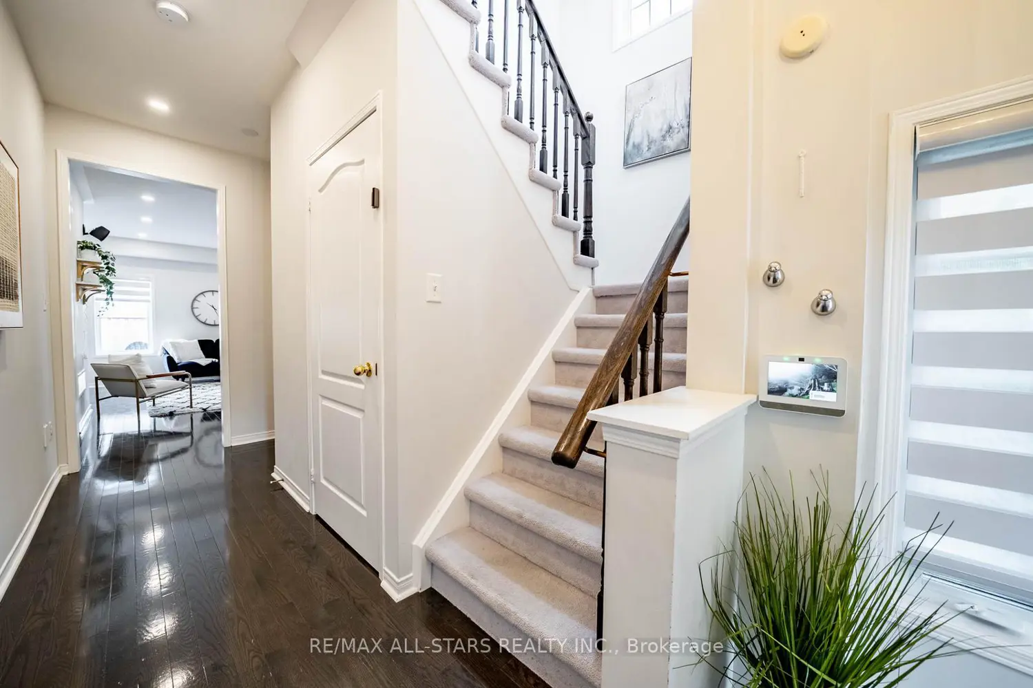 406 Reeves Way Boulevard photo 3