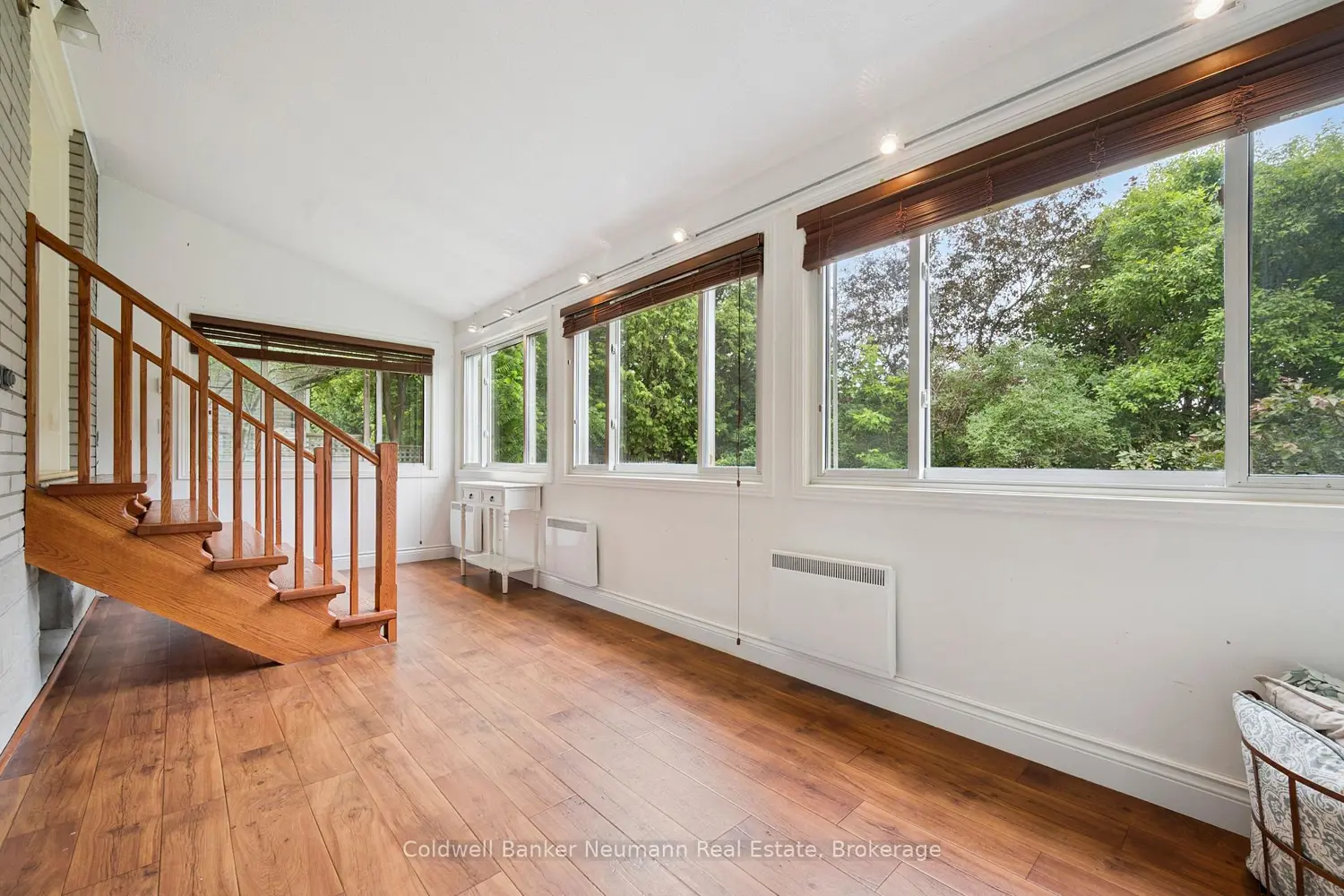 62 Glenburnie Drive photo 5