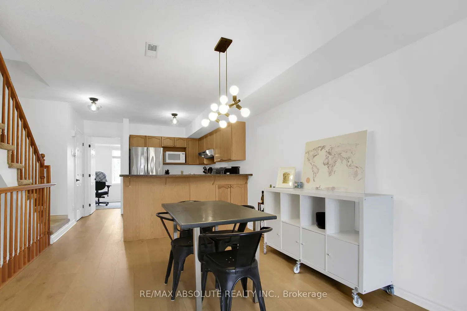 1350 Guthrie Street photo 5