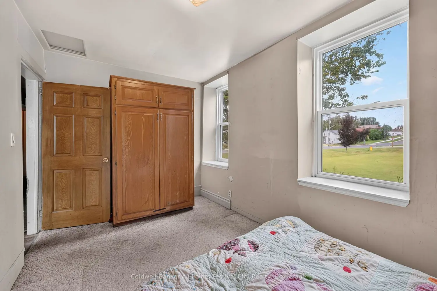 604 Gough Street photo 5