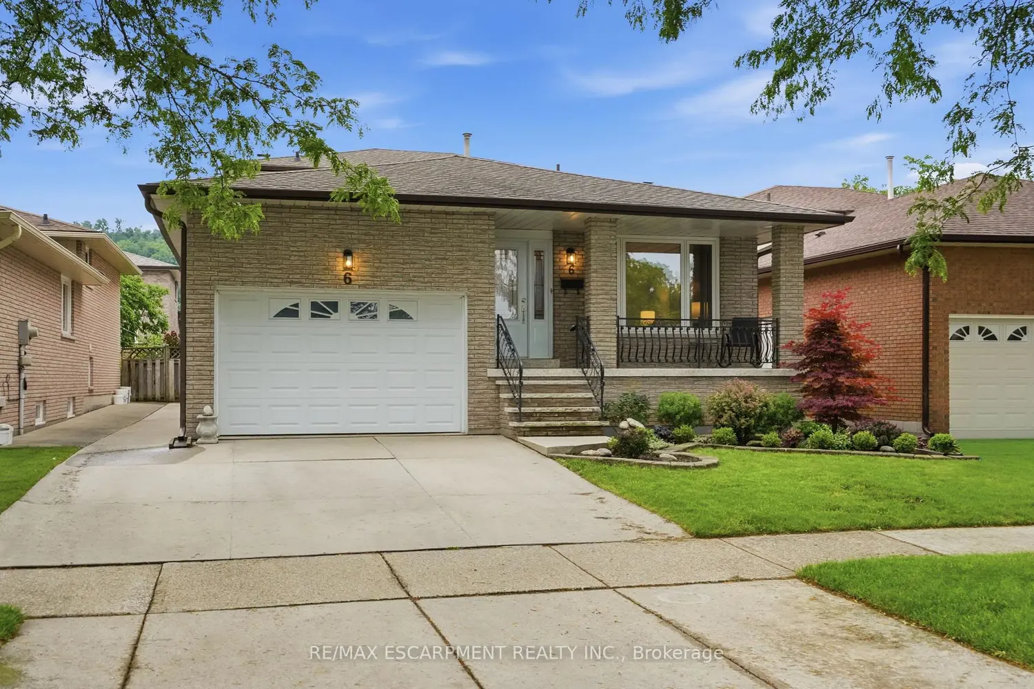 6 Royce Avenue photo 2