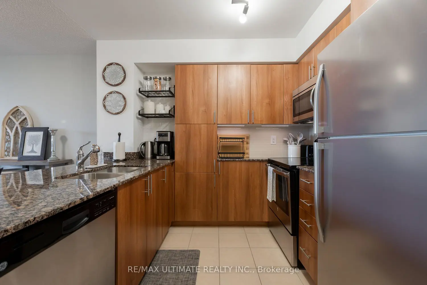 830 Lawrence Avenue 308 photo 3
