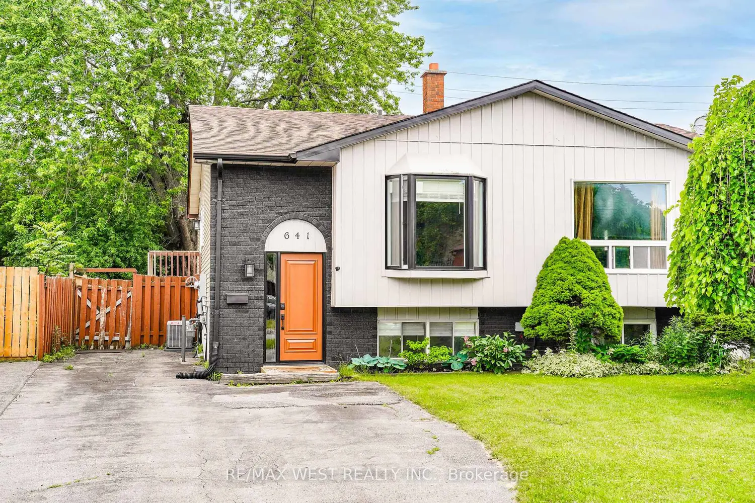 641 Deauville Court
