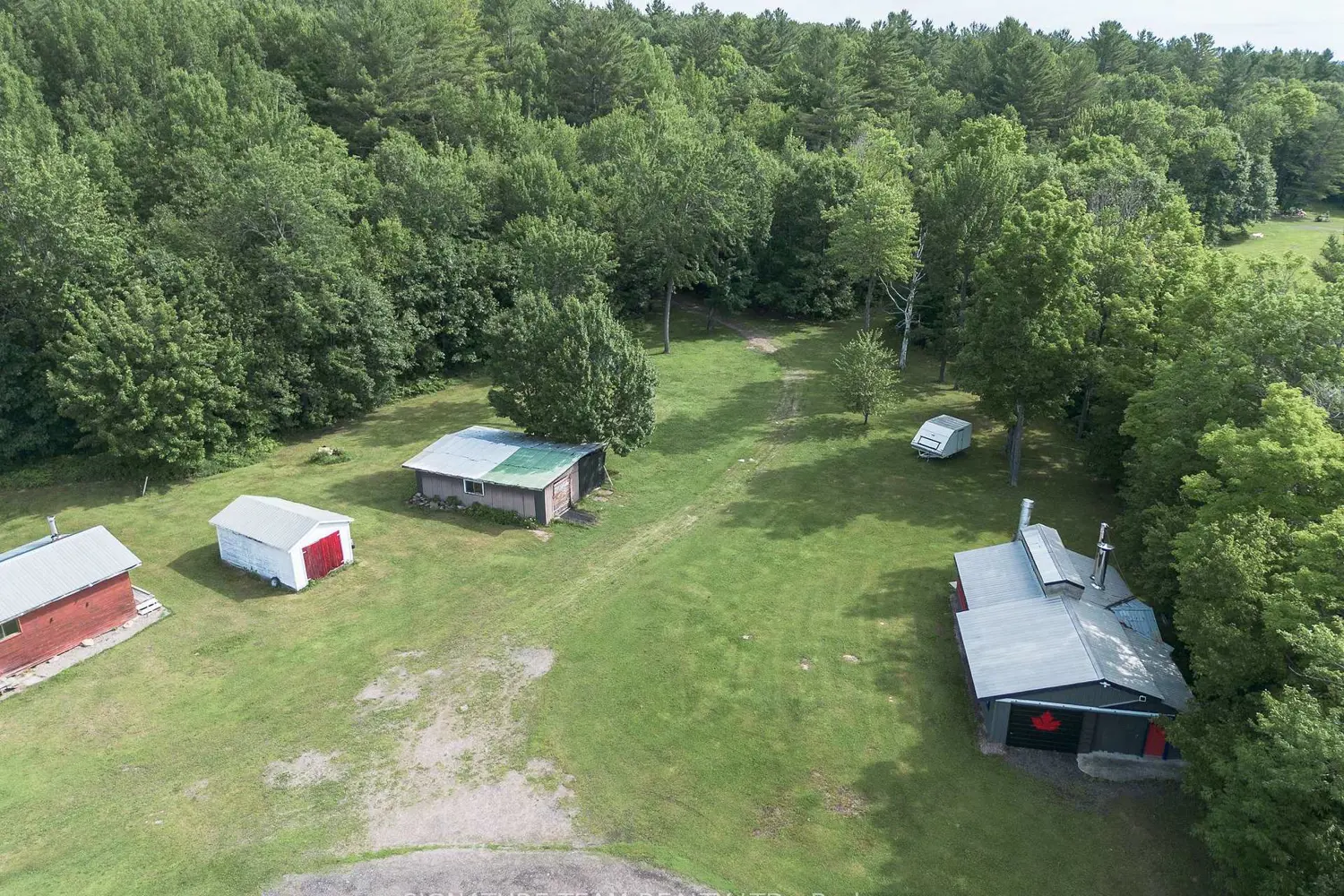 4819 Round Lake Road photo 5