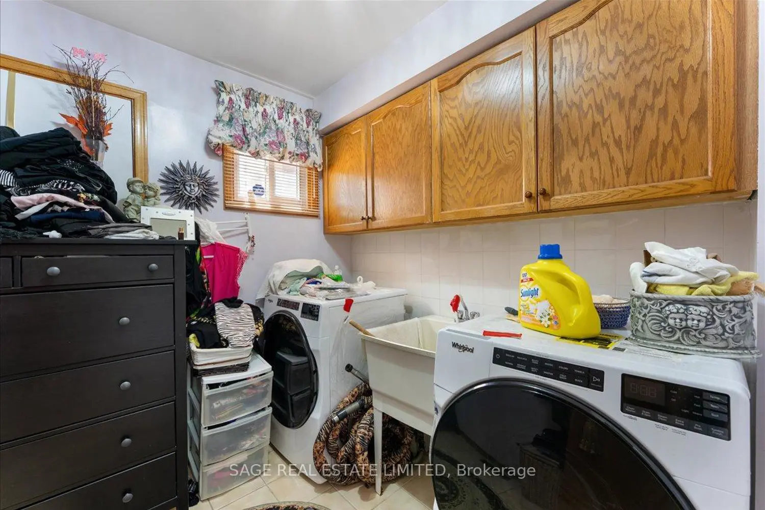 116 Butterfield Crescent photo 3