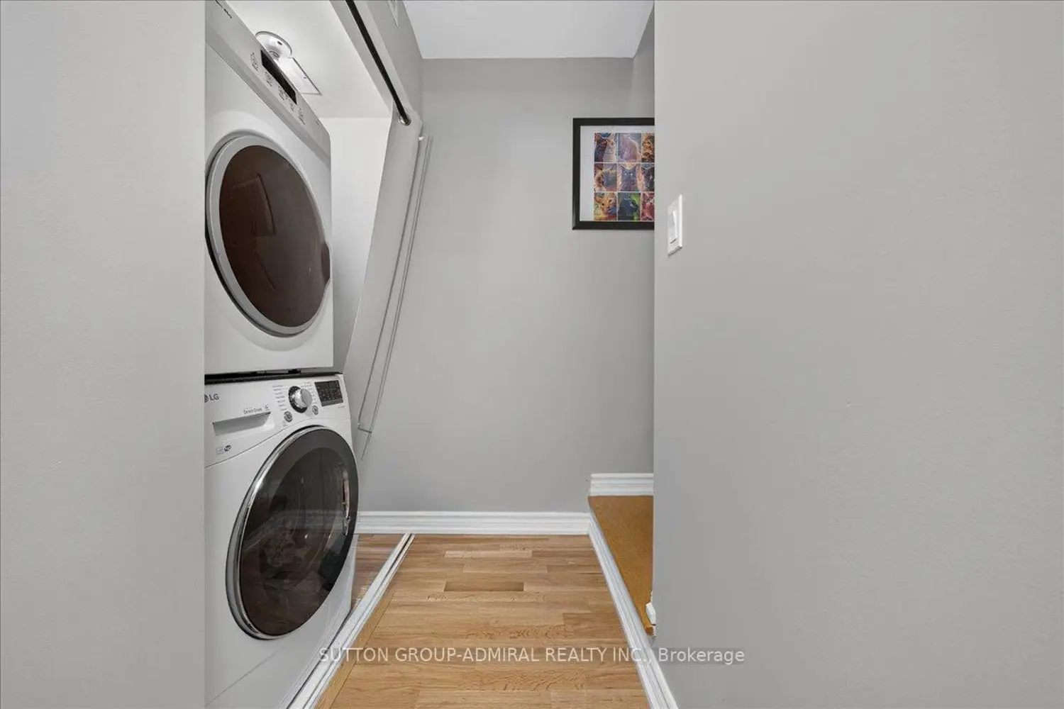 2 Maxwell Street 202 photo 5