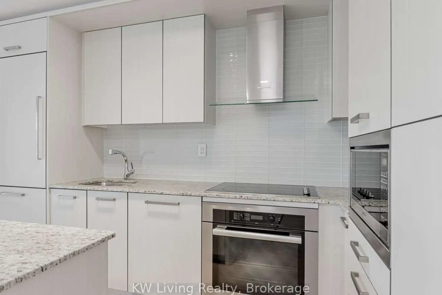 3018 Yonge Street 409 photo 5