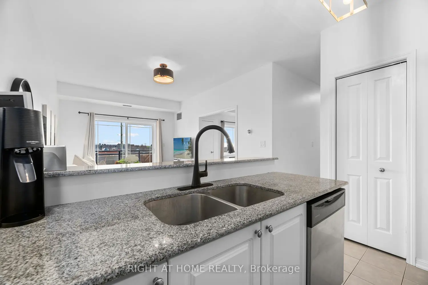 1 Sidney Lane 303 photo 5