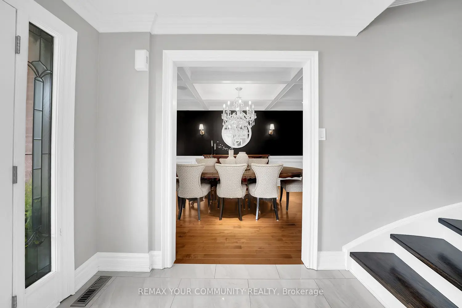68 Autumn Way photo 3