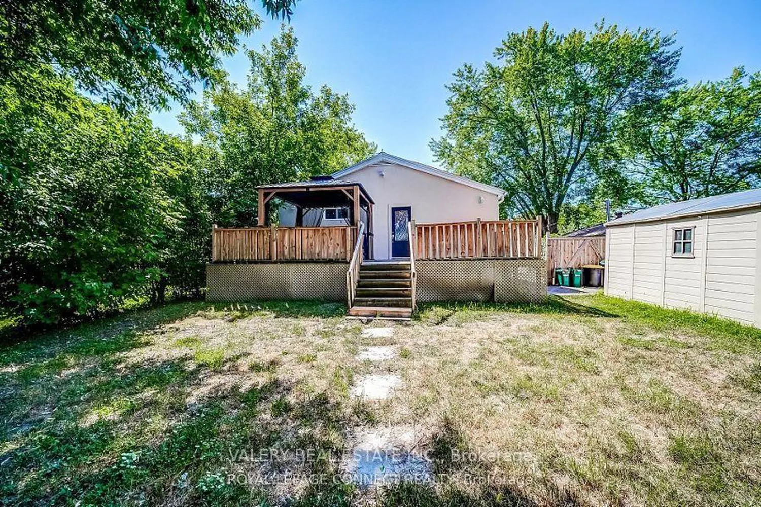 158 Beach Road photo 3
