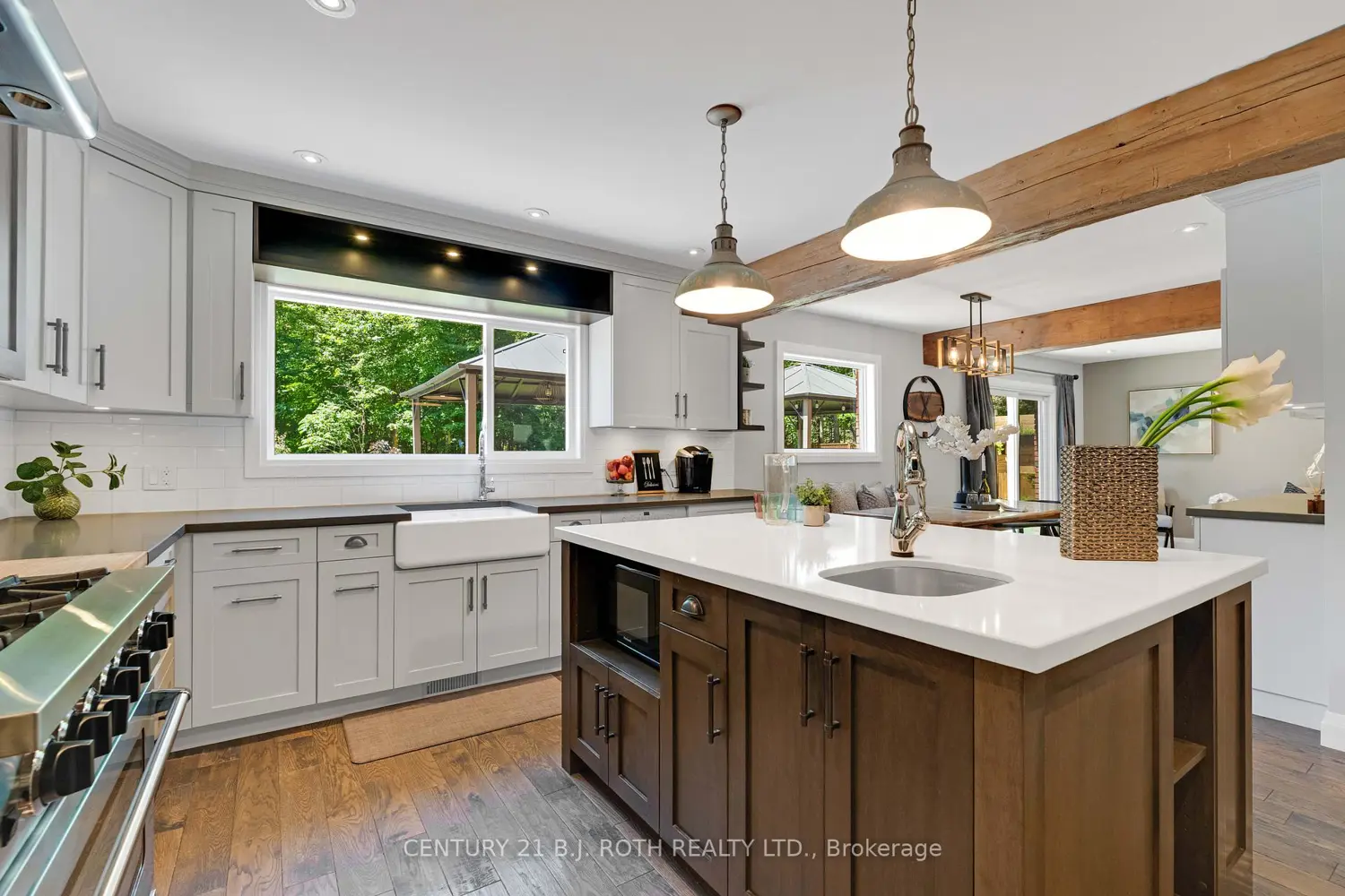 16 Spence Avenue photo 4