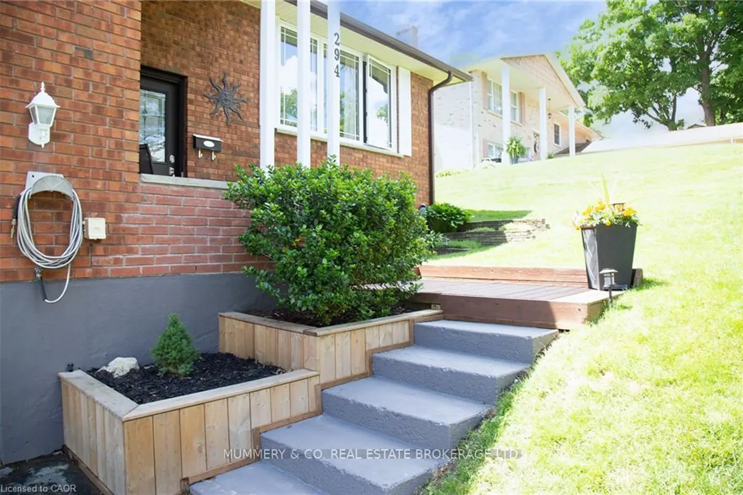 294 South Drive photo 2