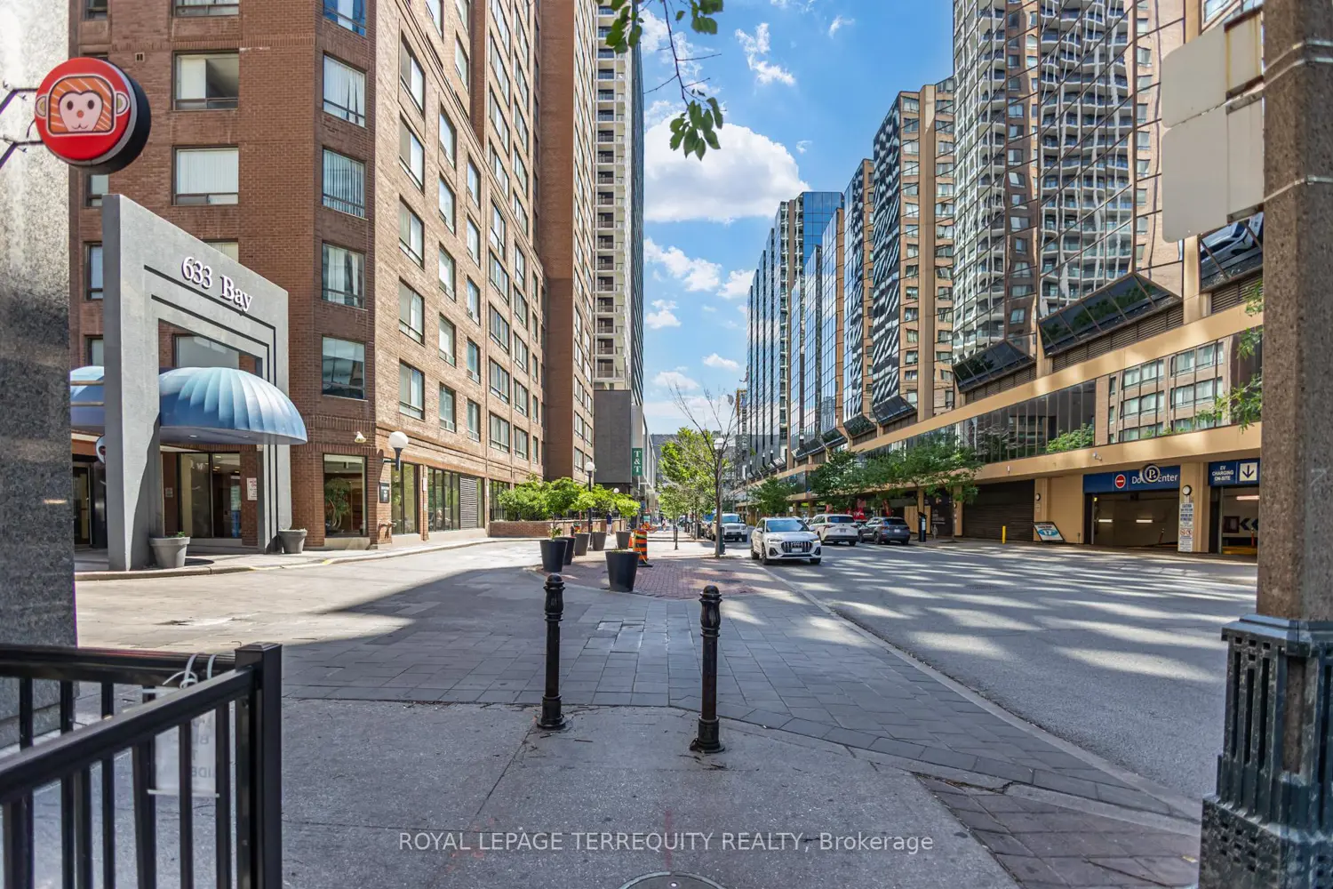 633 Bay Street 2302