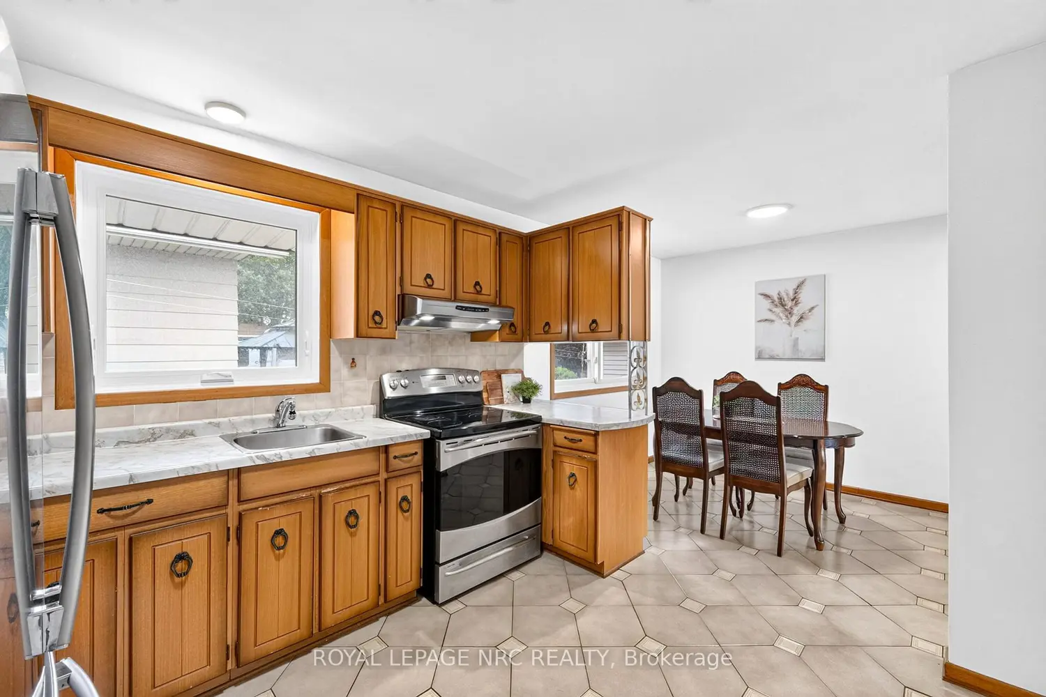 69 Royal Road photo 3