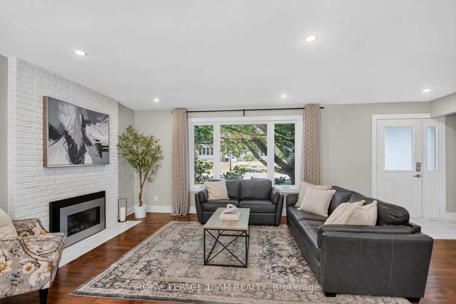 5 Caribou Avenue photo 2