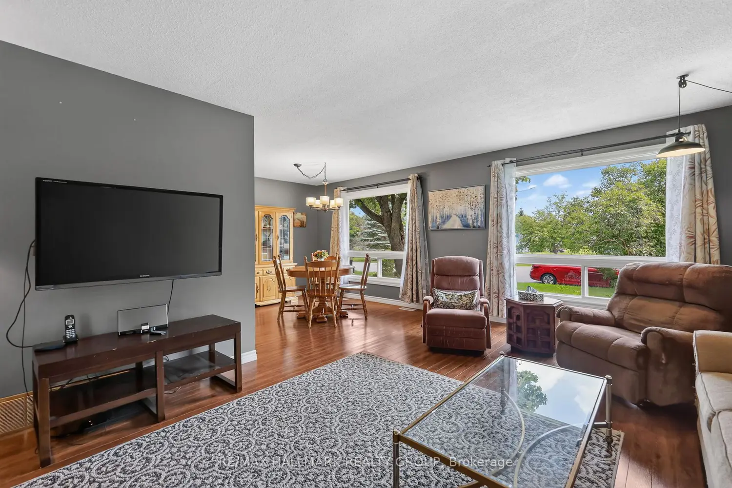 460 Pattie Drive photo 3