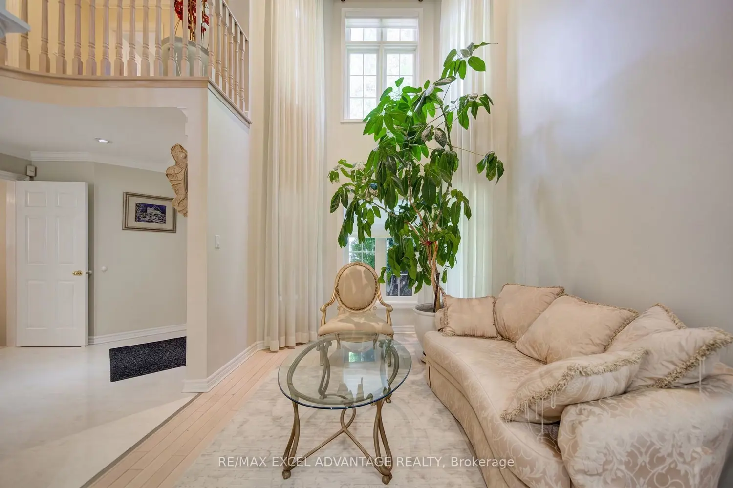 5470 Middleport Crescent photo 2