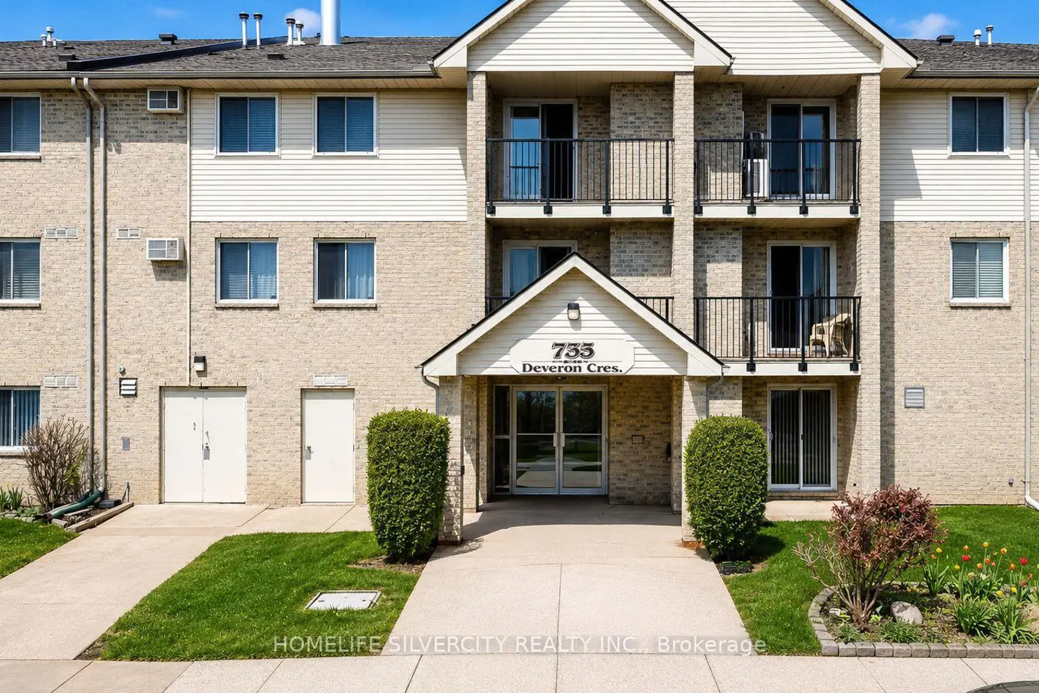 733 Deveron Crescent 303