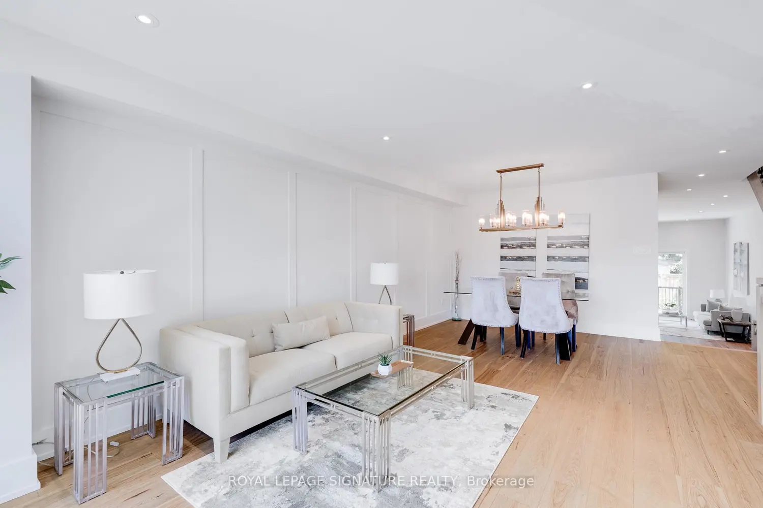 62 Ash Crescent photo 2