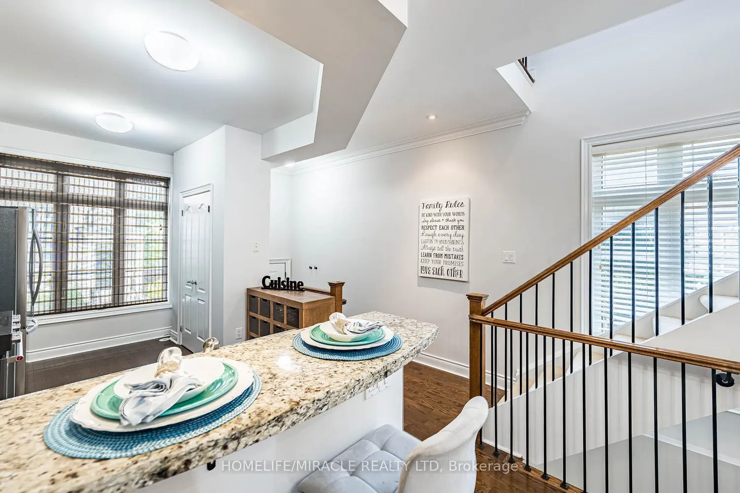 265 Van Dusen Boulevard 1 photo 3