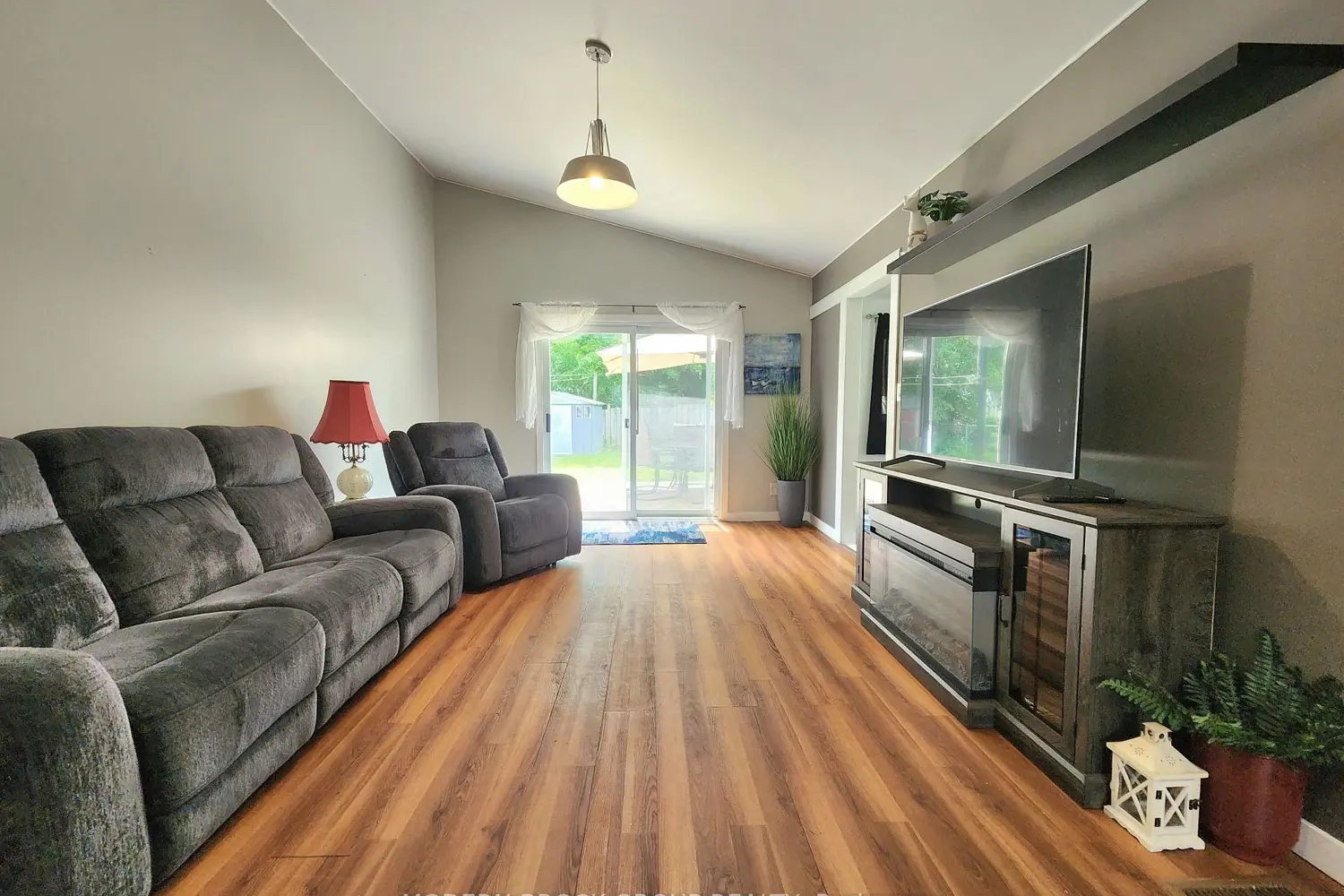 345 Pearl Street photo 4