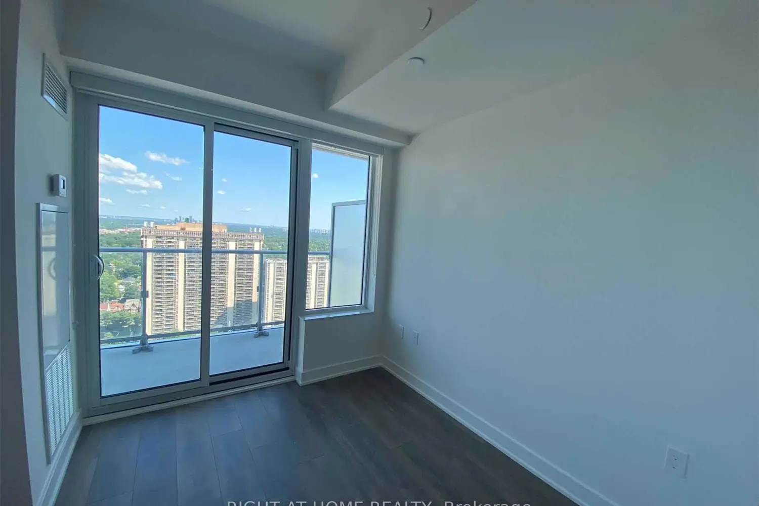 99 Broadway Avenue 3101 photo 4